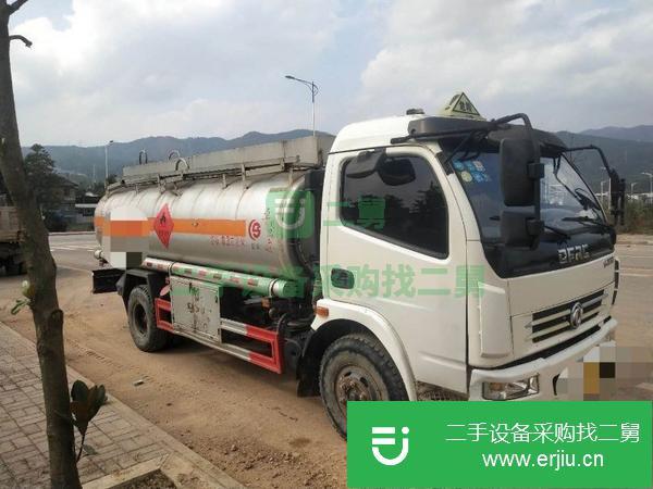 江西出售二手東風多利卡8噸加油車