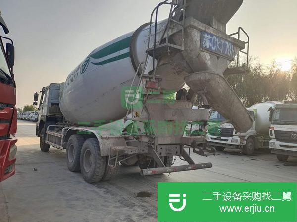 甘肅出售二手18年豪沃攪拌車，國五大14方