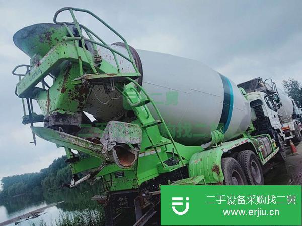 上海出售二手歐曼攪拌車,國五排放,375馬力,大14拉16方
