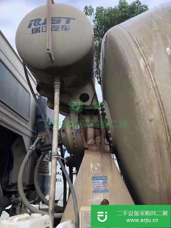 貴州出售二手豪沃12方攪拌罐車