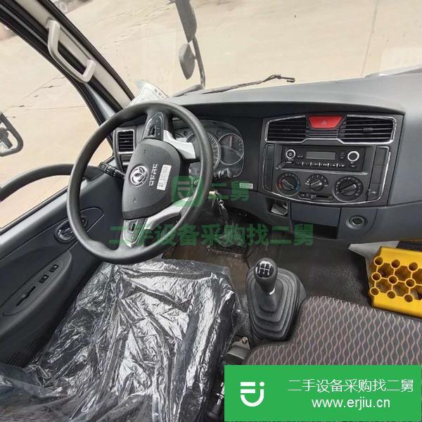 江蘇出售二手東風2噸藍牌油罐車包上戶