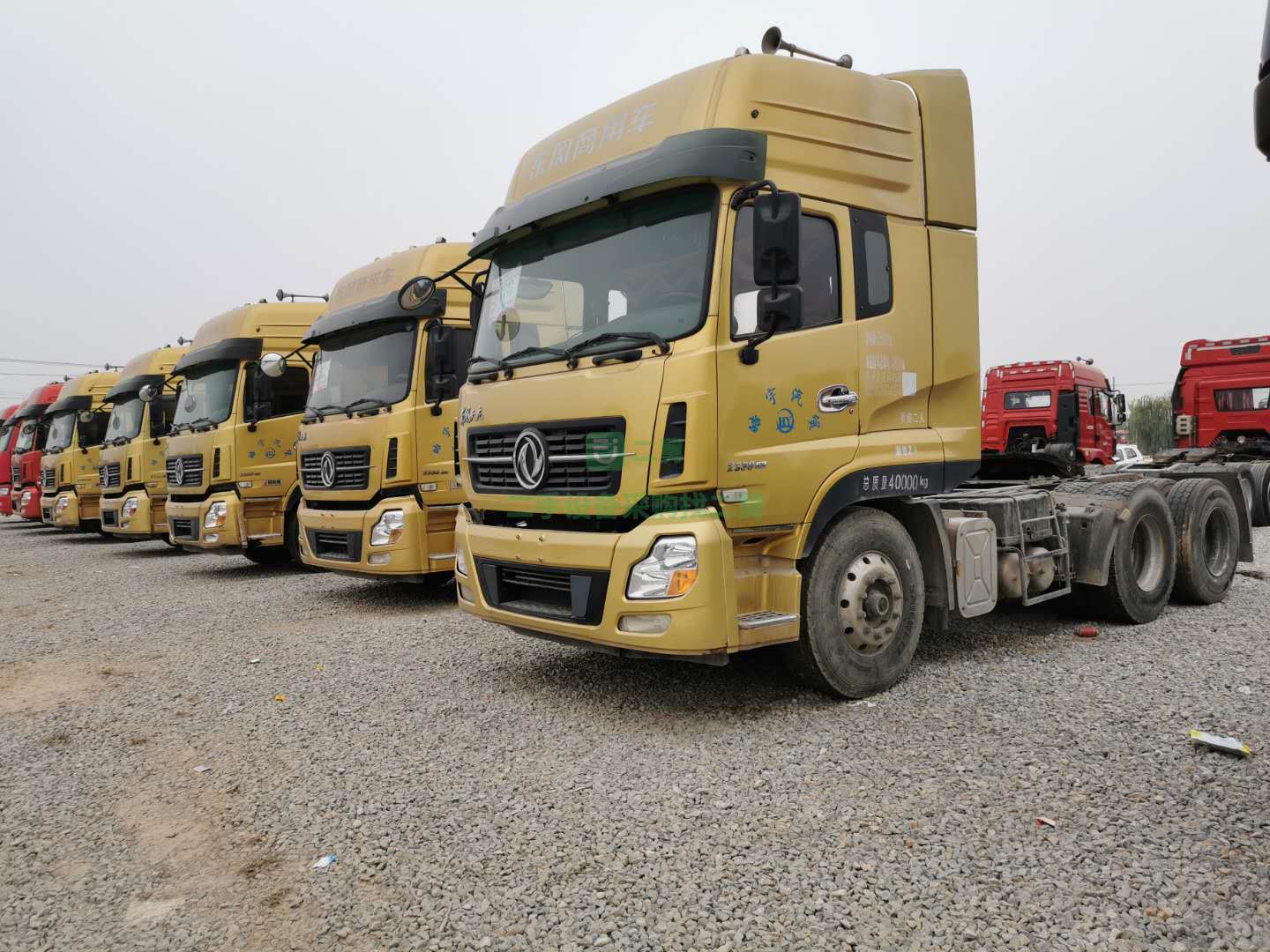 出售18年6月份東風天龍啟航牽引車480馬力，康明斯發動機