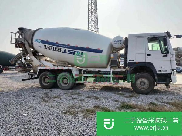 重慶出售二手豪沃大14方混凝土攪拌車