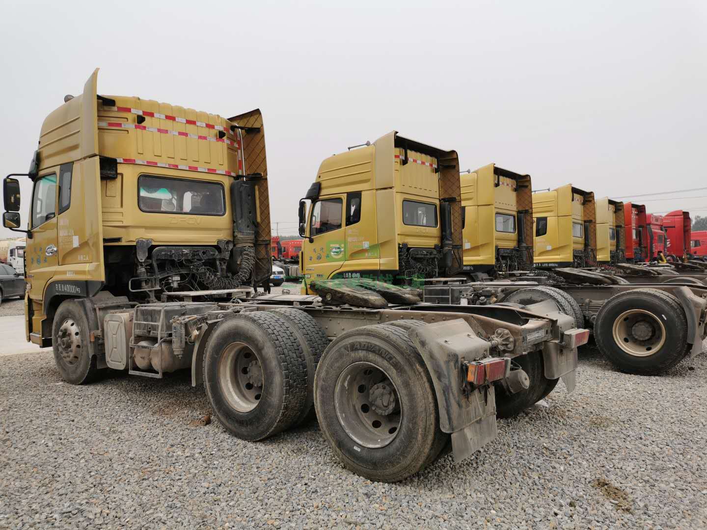 出售18年6月份東風天龍啟航牽引車480馬力，康明斯發動機