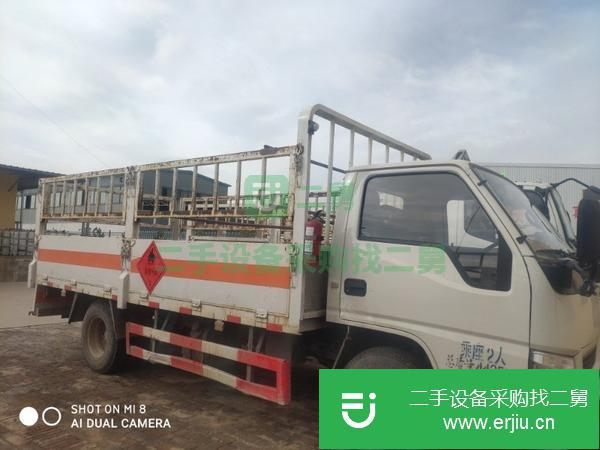 陜西出售4.2米高欄氣瓶運(yùn)輸車