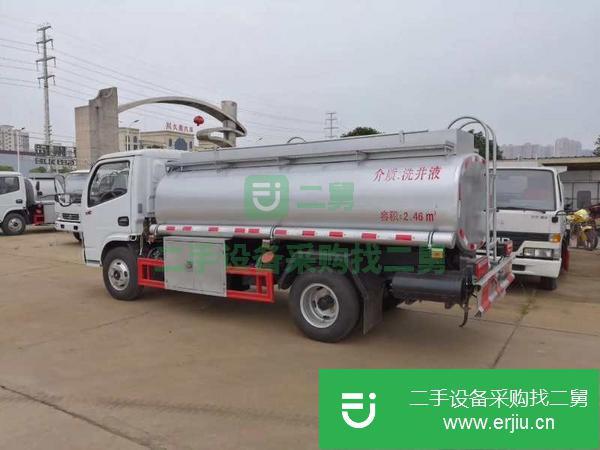 陜西出售二手4噸藍牌洗井液運輸車