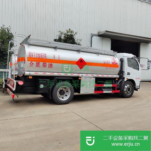 江蘇出售二手東風8噸國五油罐車可分期包上戶