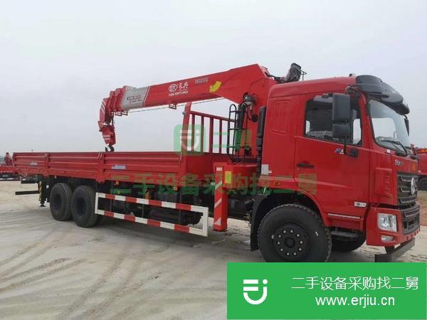 西藏出售二手東風專底后八輪隨車吊