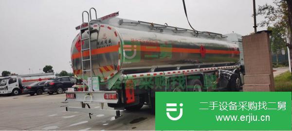 廣東出售二手汕德卡前四后八油罐車