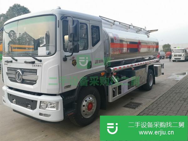 青海出售二手東風(fēng)國五143馬力油罐車