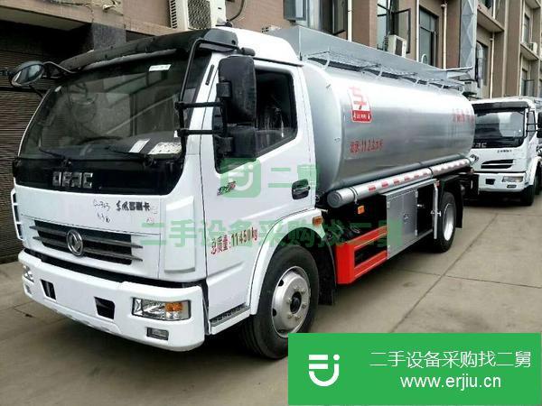 廣東出售東風(fēng)10.2方堿水劑運(yùn)輸車