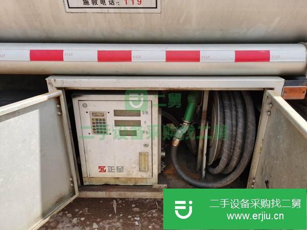 福建出售二手手續(xù)齊全大輪胎油罐車國五