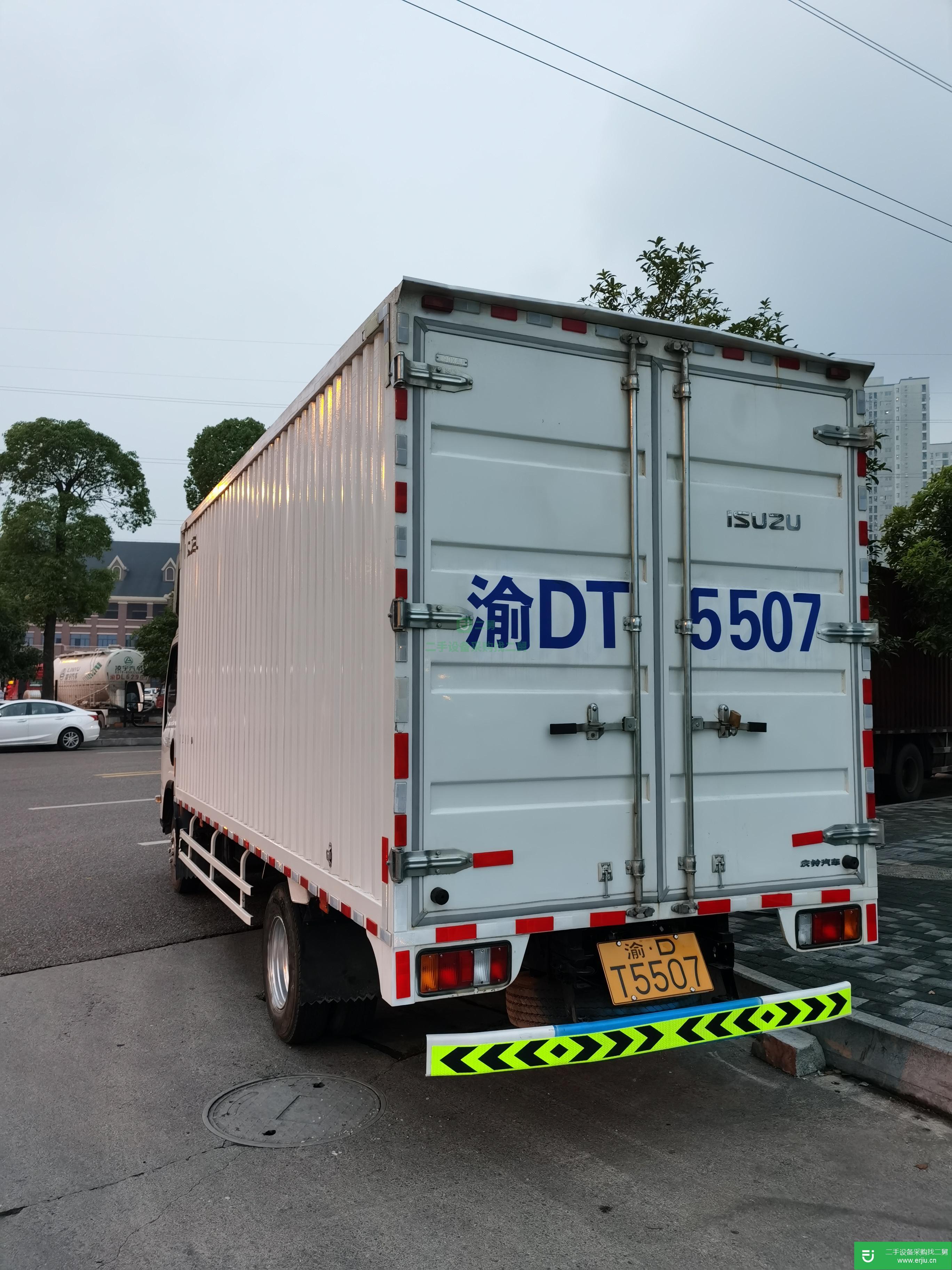 重慶出售二手慶鈴130馬力貨車