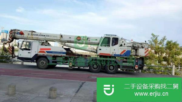陜西出售二手中聯(lián)30v5汽車吊