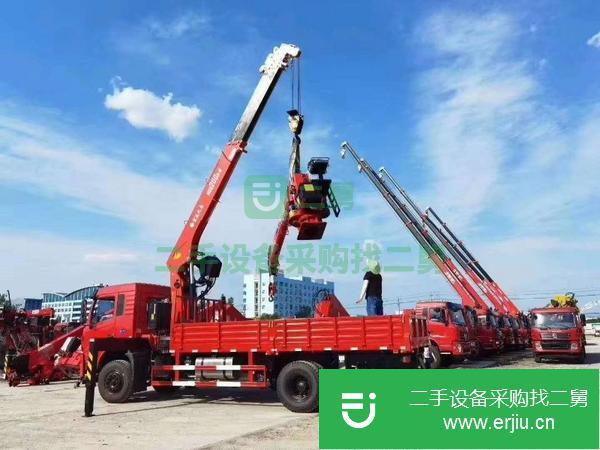 黑龍江出售二手東風前四后八噸隨車吊可分期付款