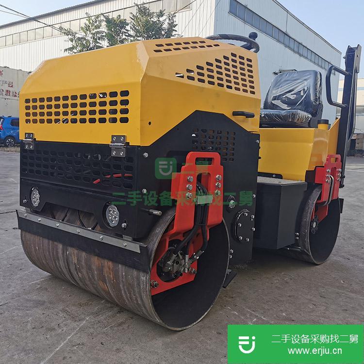 山東出售二手1.5噸振動壓路機