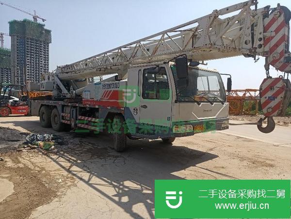 河北出售二手中聯(lián)25噸4節(jié)臂吊車