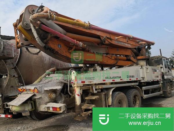廣西出售二手13年40米中聯(lián)五節(jié)臂泵車
