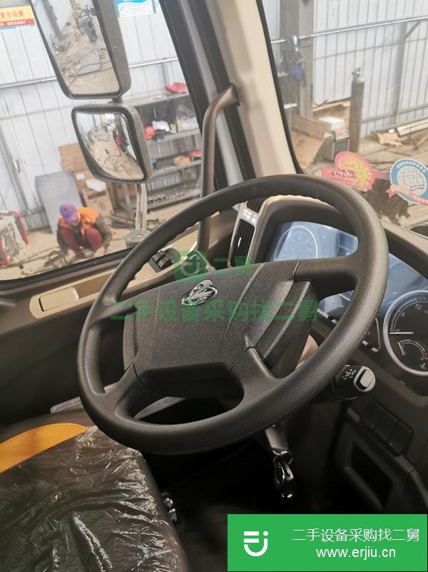 福建出售二手柳汽28方散裝飼料運輸車