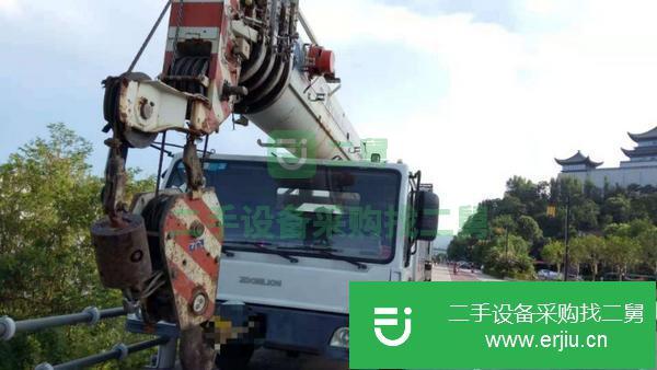 陜西出售二手中聯(lián)30v5汽車吊