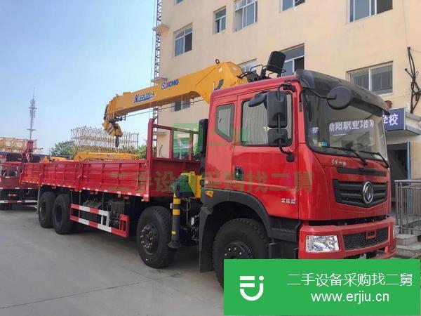 湖北出售二手東風T5前四后八隨車吊配12噸徐工吊機