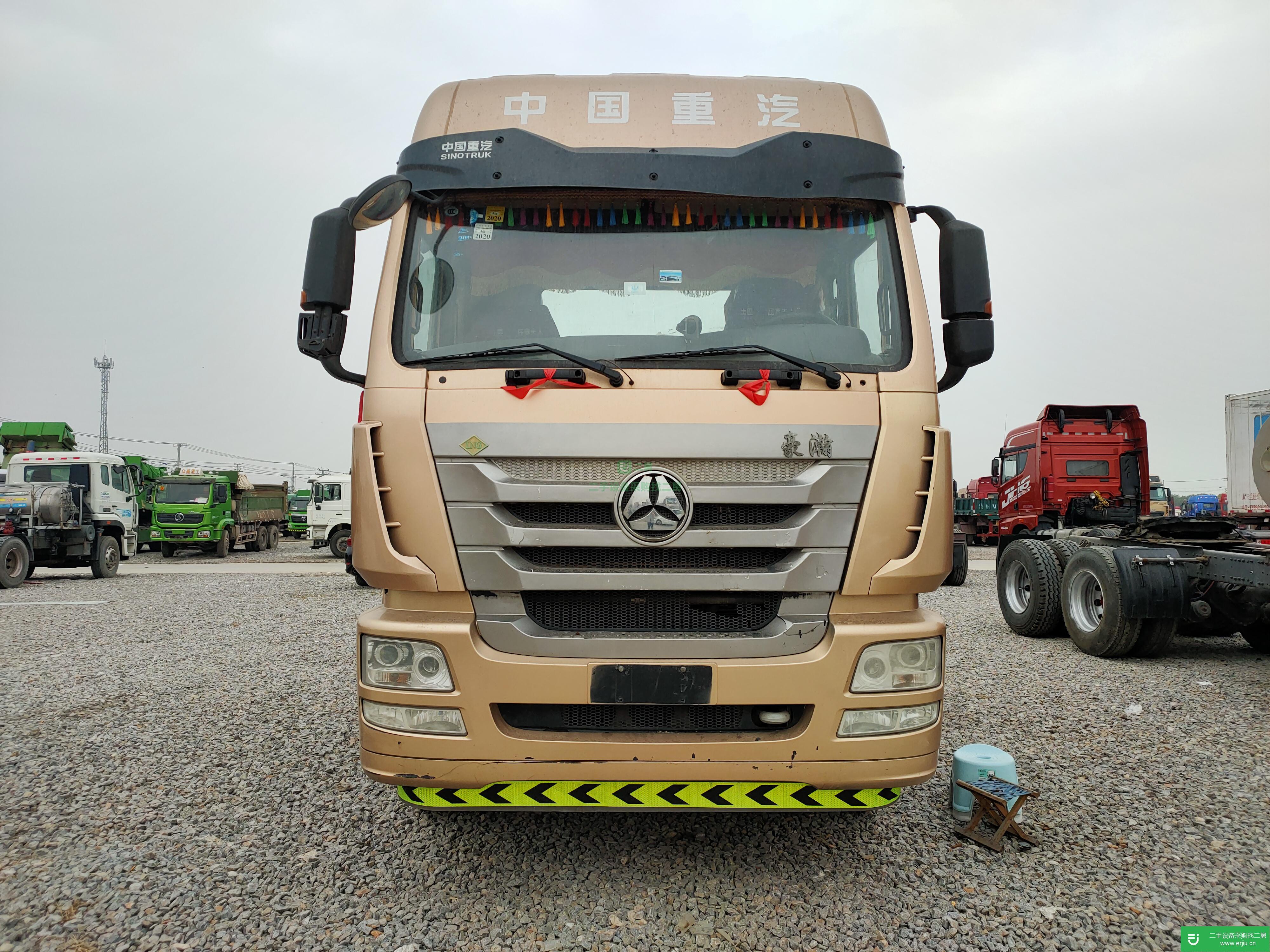 山東出售二手重汽豪瀚牽引車