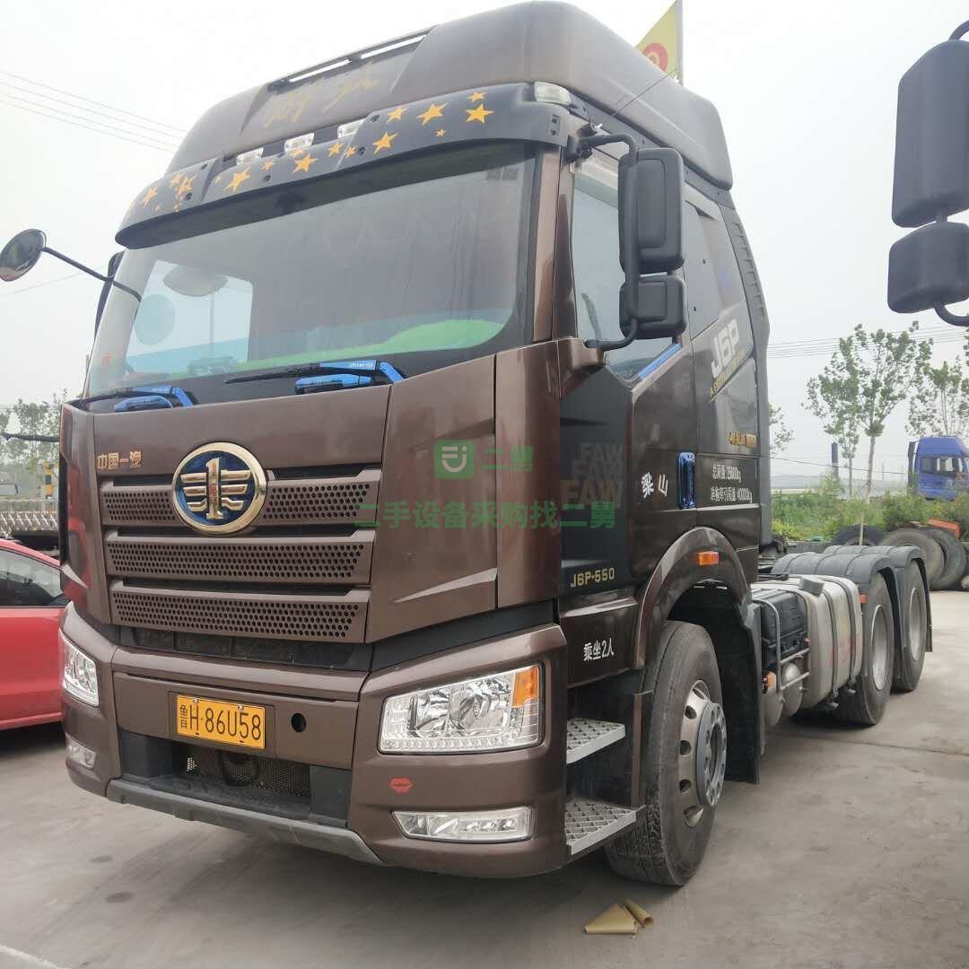 出售二手解放J6P單驅牽引車 18年3月 220馬力