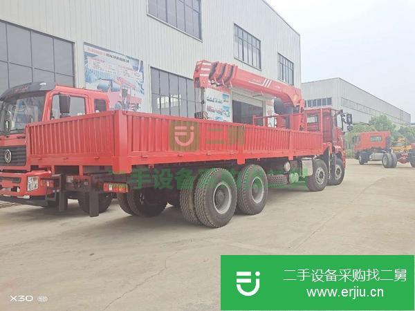 云南出售二手前四后八陜汽德龍吊車 上裝三一12噸吊機