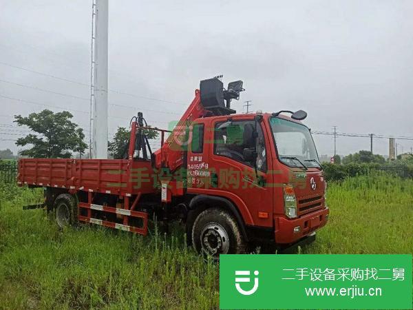 云南出售大運吊車 上裝三一折臂吊機 帶抓爪 車況好