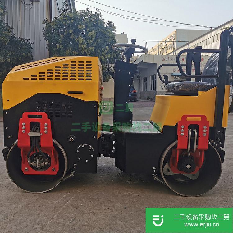 山東出售二手1.5噸振動壓路機