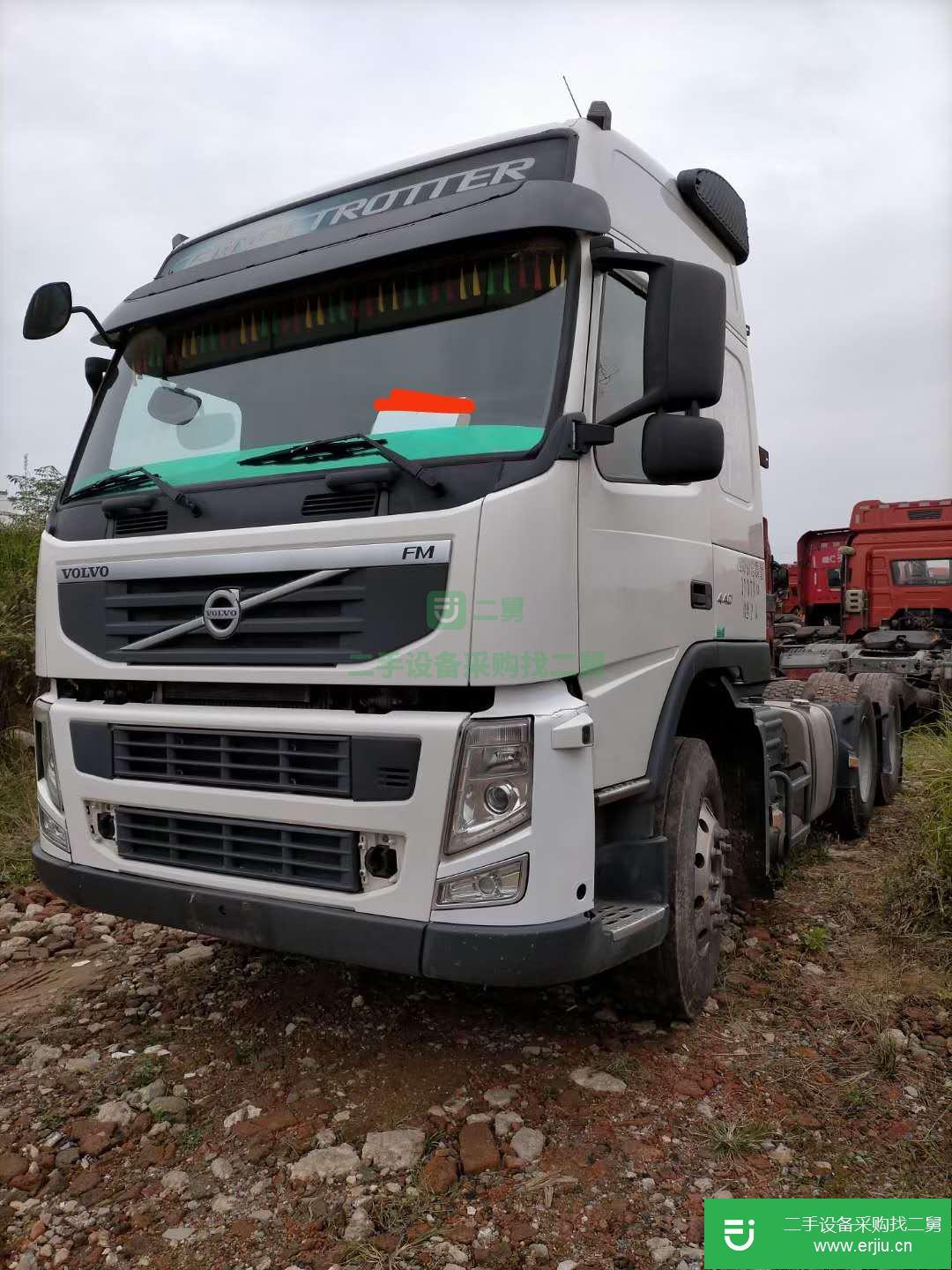 江西出售二手沃爾沃440馬力牽引車