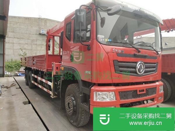 廣西出售二手東風后八輪吊車 上裝三一12噸吊機
