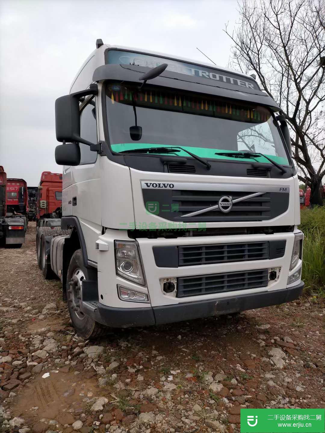 江西出售二手沃爾沃440馬力牽引車