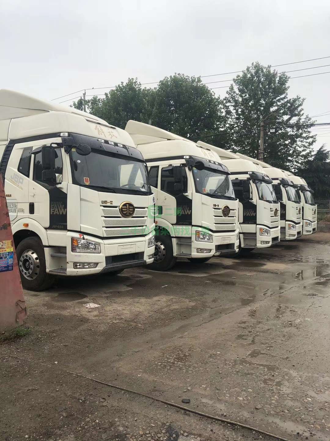 出售二手牽引車頭新汕德卡M7G牽引18年 440馬力