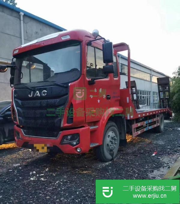 重慶出售18年江淮160馬力挖機平板運輸車