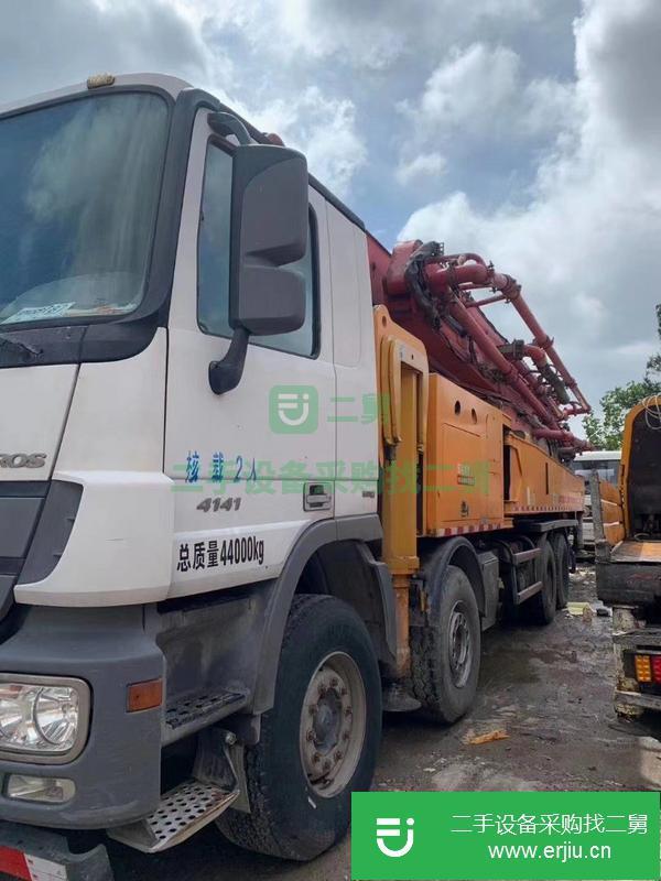 內蒙古出售三一重工泵車，奔馳四橋60米底盤