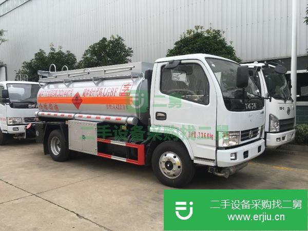 四川出售二手東風5噸油罐車 可分期