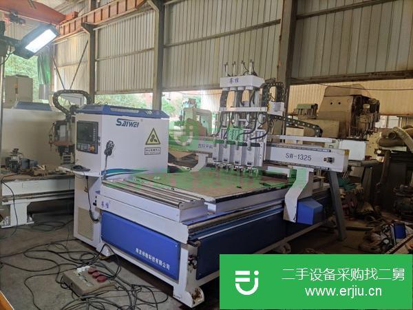 上海出售二手?jǐn)?shù)控雕刻機(jī)