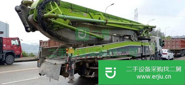 廣東出售二手中聯(lián)56米國(guó)五泵車(chē)