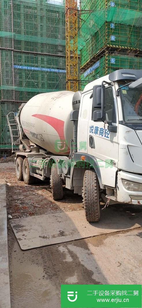 安徽出售德龍攪拌車，徐工上裝國五大20方