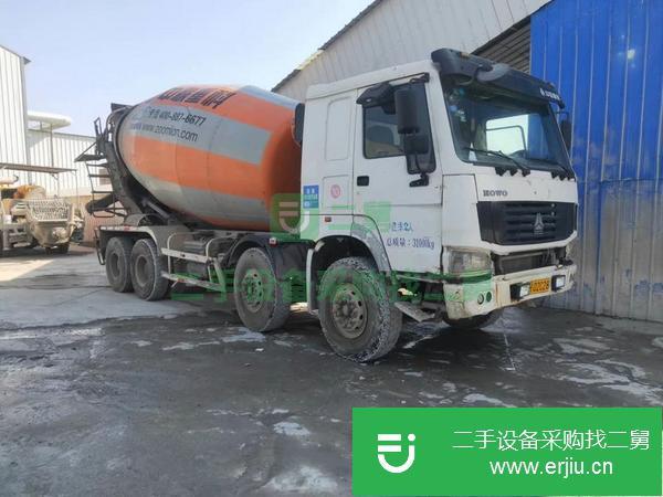 河北出售二手豪沃?jǐn)嚢柢嚕新?lián)重科上裝