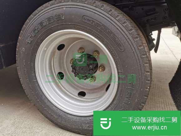 甘肅出售二手東風多利卡9.2方加油車