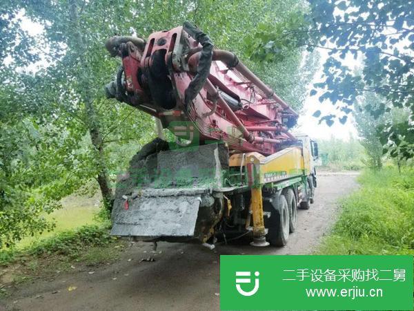山東出售二手12年三一48米泵車