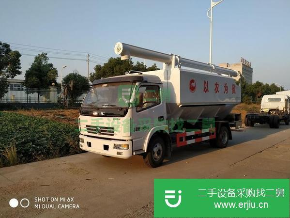 四川出售二手東風福瑞卡12方散裝飼料運輸車