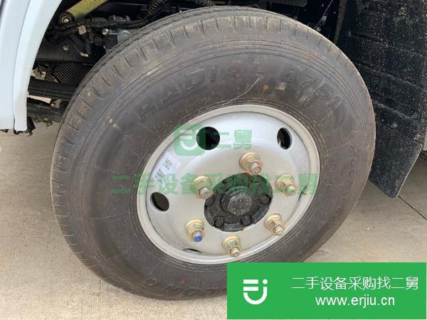 黑龍江出售二手國(guó)六東風(fēng)5噸油罐車(chē)手續(xù)齊全包上戶(hù)