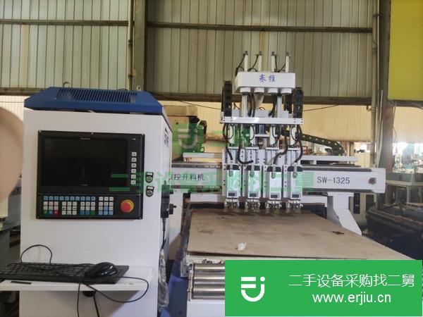 上海出售二手?jǐn)?shù)控雕刻機(jī)