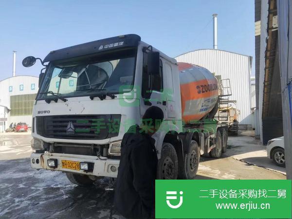 河北出售二手豪沃?jǐn)嚢柢嚕新?lián)重科上裝