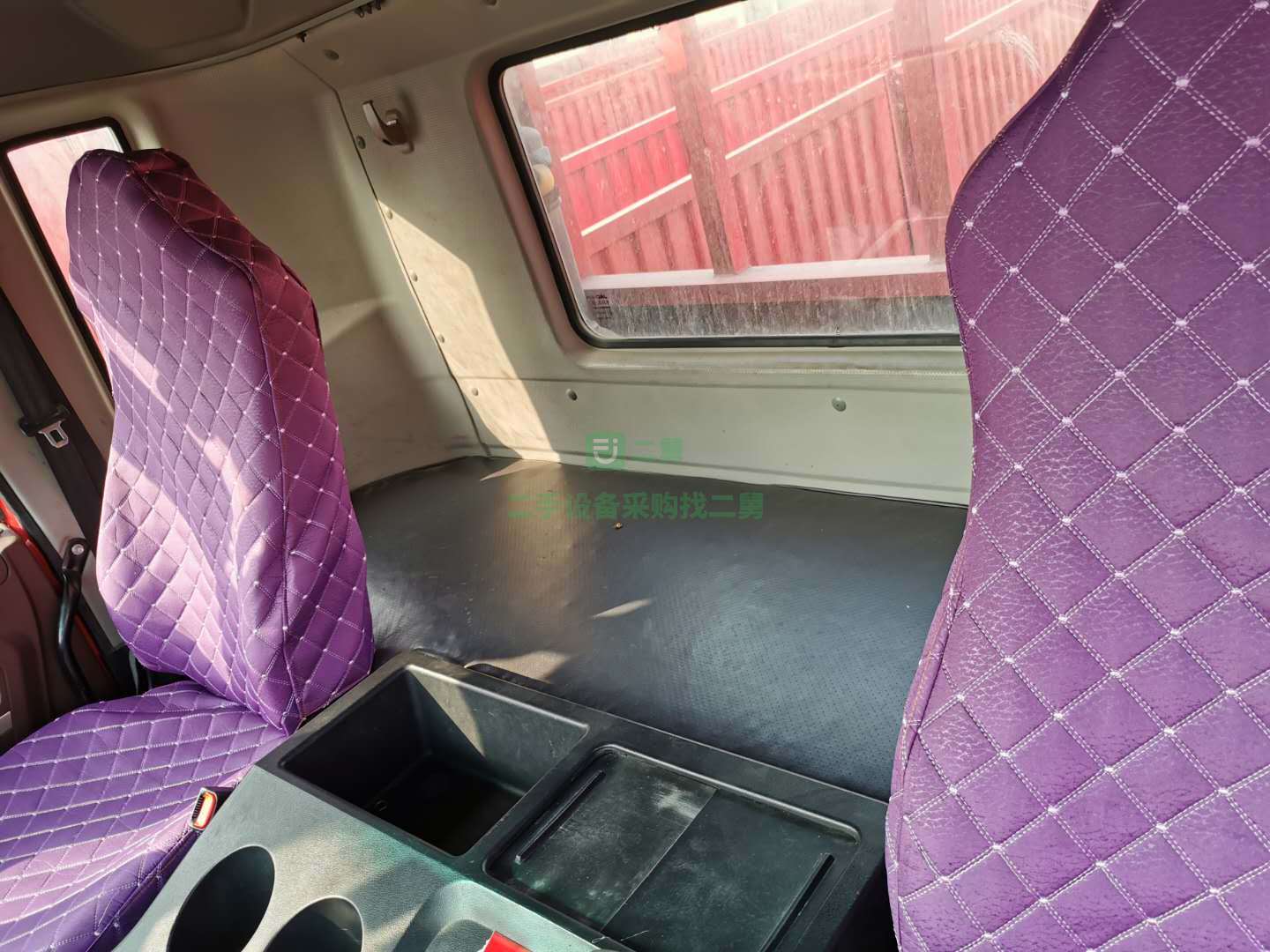 出售19年格爾發，前四后八貨車，九米六,箱高80公分，車況原版無事故