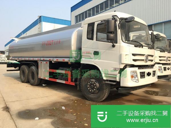 貴州出售二手東風(fēng)后八輪18噸洗井液運輸車