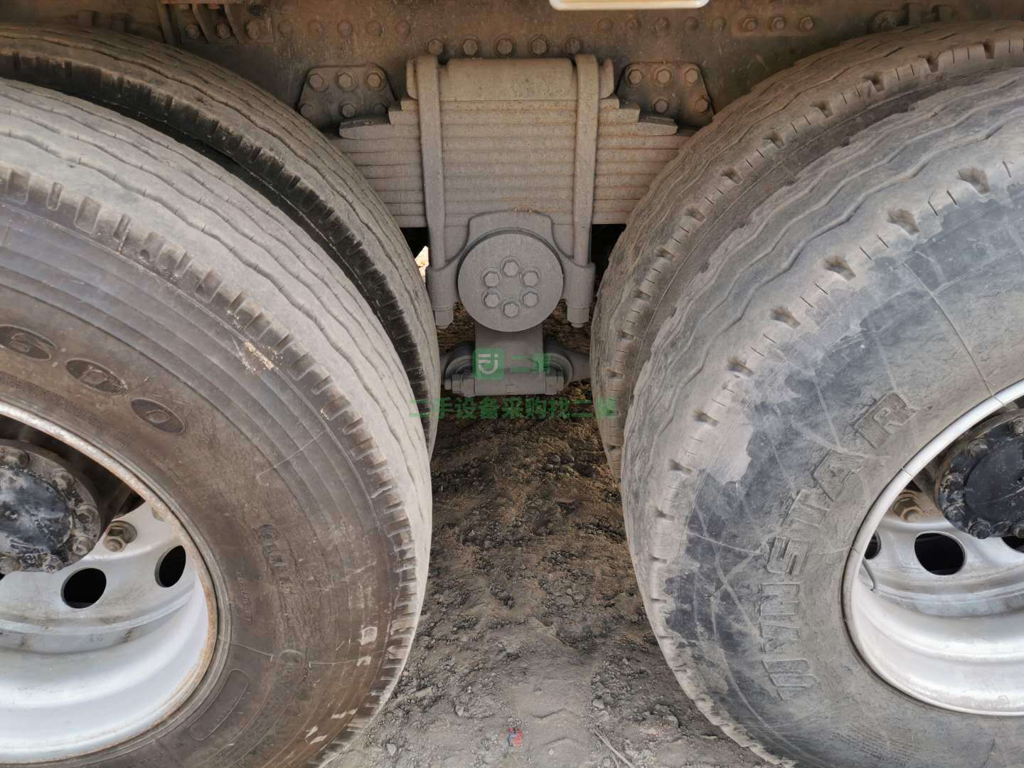 出售18年9月份解放J6P牽引車，350馬力  錫柴發(fā)動(dòng)機(jī)